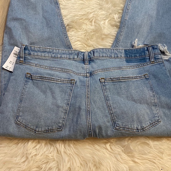 Abercrombie & Fitch Curve Love Mom Jeans - Picture 5 of 5